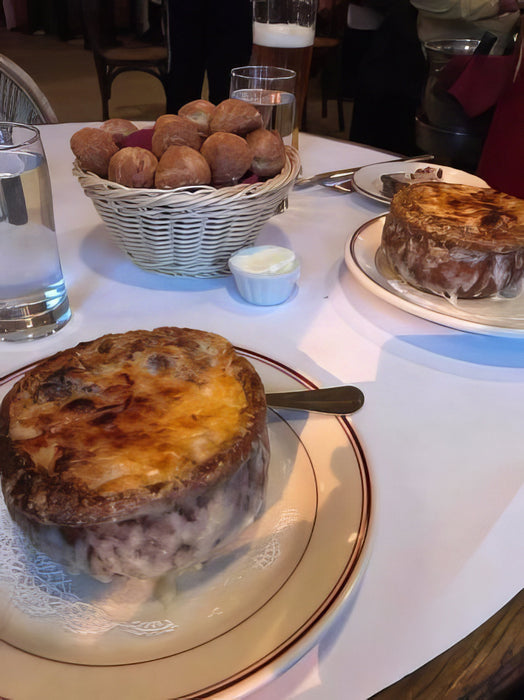 Indulge in Comfort: Le Diplomate's French Onion Soup Gratinée
